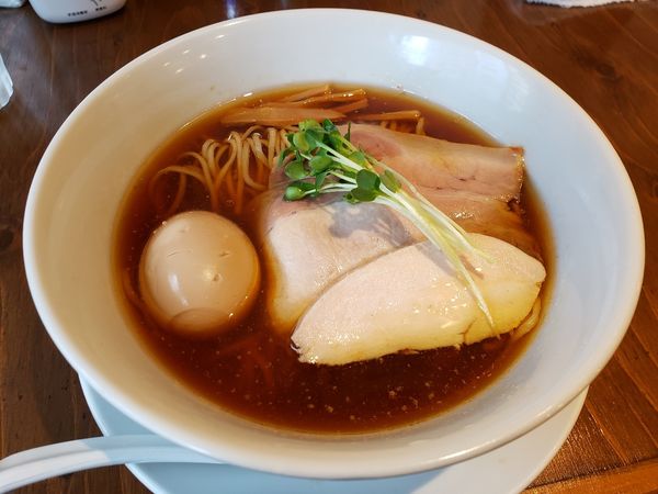 「醤油味玉らーめん」@麺屋鈴春の写真
