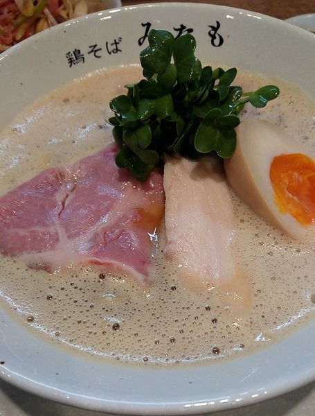 「鶏白湯(醤油)880円税込」@鶏そば みなもの写真