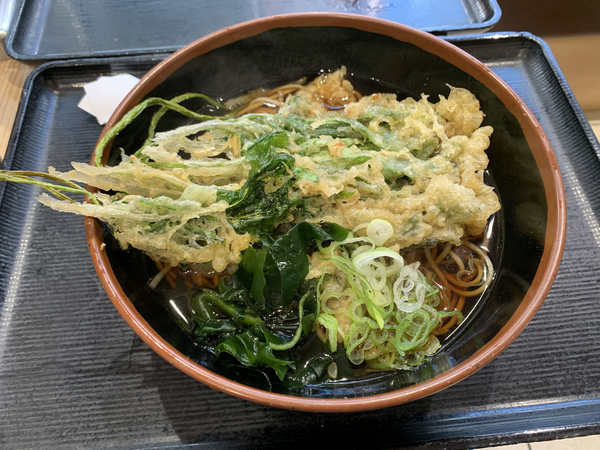 「明日葉天そば(490円)」@名代 富士そば 上野店の写真