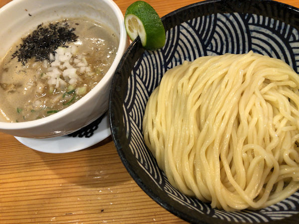 「濃厚煮干しつけ麺(期間限定)」@麺堂にしき 新宿歌舞伎町店の写真