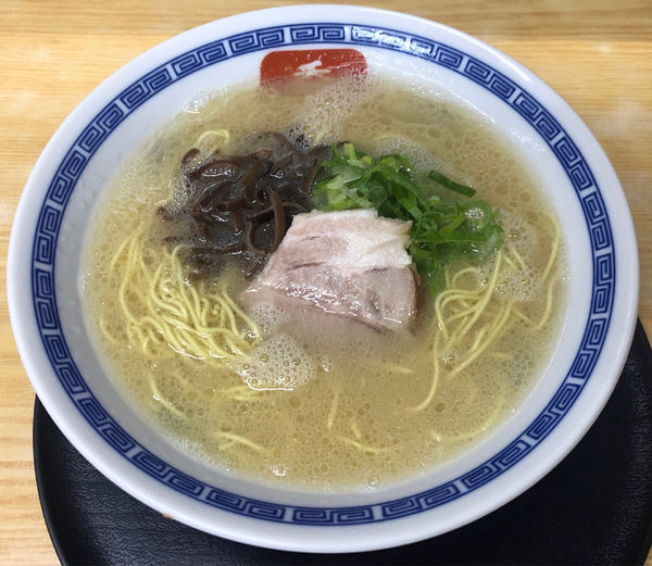「長浜ラーメン(バリカタ.替え玉ヤワ)」@長浜らーめん 呑龍の写真