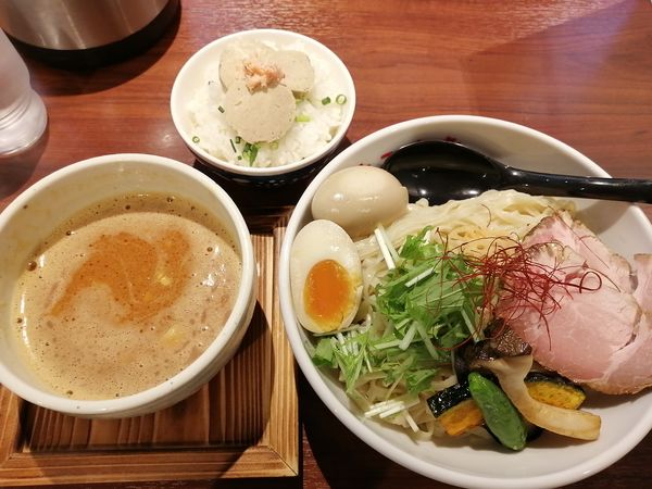 「濃厚紅ズワイカニつけ麺(大盛り)＋味付玉子＋カニ味噌バター飯」@二代目 白神 各務原店の写真