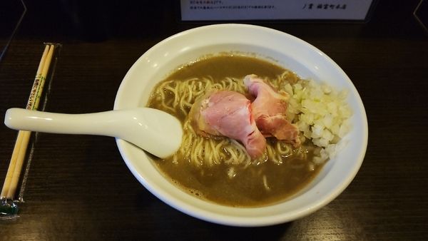 「煮干しそば」@灰汁中華 丿貫 福富町本店の写真