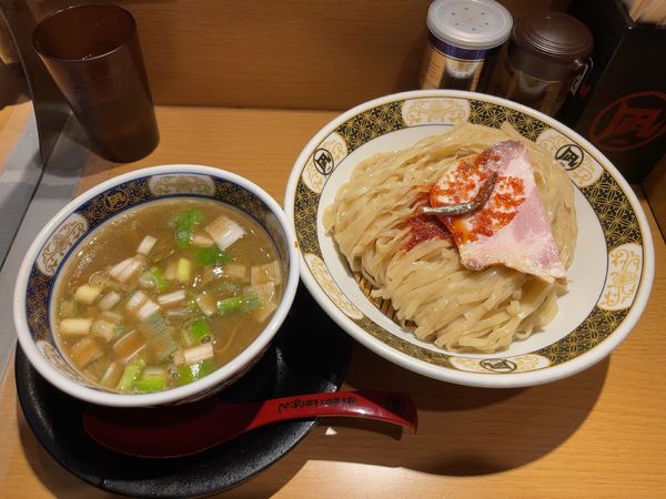 「煮干しつけ麺(920円)」@すごい煮干ラーメン凪 西新宿7丁目店の写真