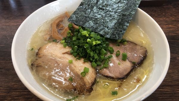「sio豚骨ラーメン」@麺屋 三四郎の写真
