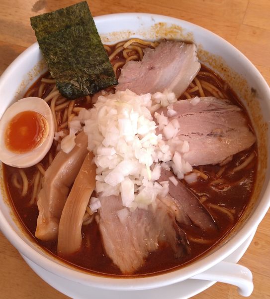 「赤の半特煮干そば大」@煮干そば とみ田の写真