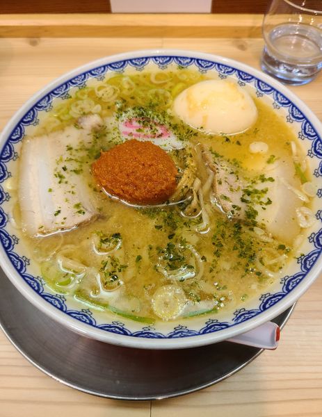 「赤湯辛みそラーメン¥930+みそ味玉¥150」@龍上海 新横浜ラーメン博物館店の写真
