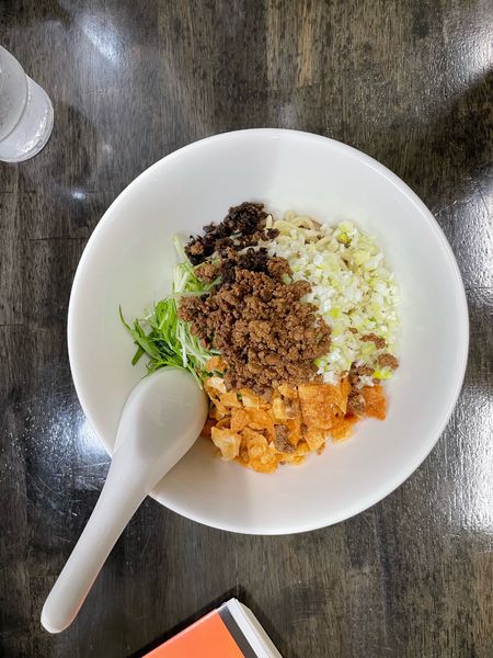 「汁なし坦々麺」@いづみの写真