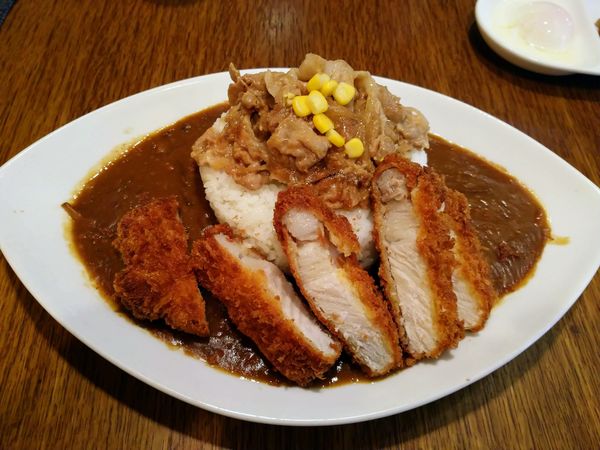 「厚切り三元豚のロースカツカレー（1,280円）」@大崎一番家の写真