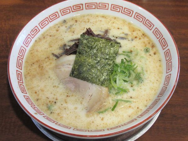「豚骨塩ラーメン(580円)」@二代目 哲麺 八王子店の写真