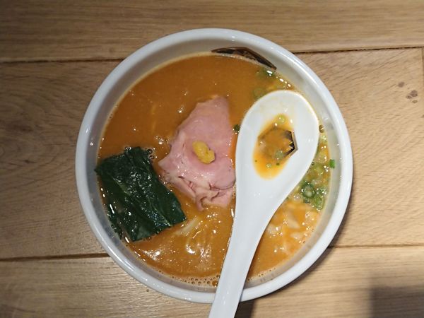 「【限定】濃厚海老味噌真鯛らーめん」@真鯛らーめん 麺魚 渋谷並木橋店の写真