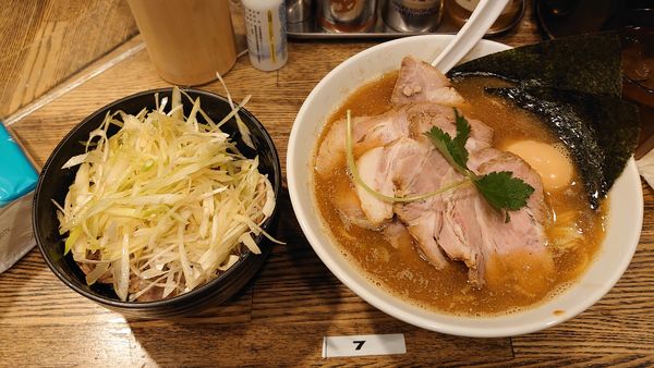 「特製平子煮干そば1000円 + チャーシュー葱ごはん300円」@新橋 纏の写真