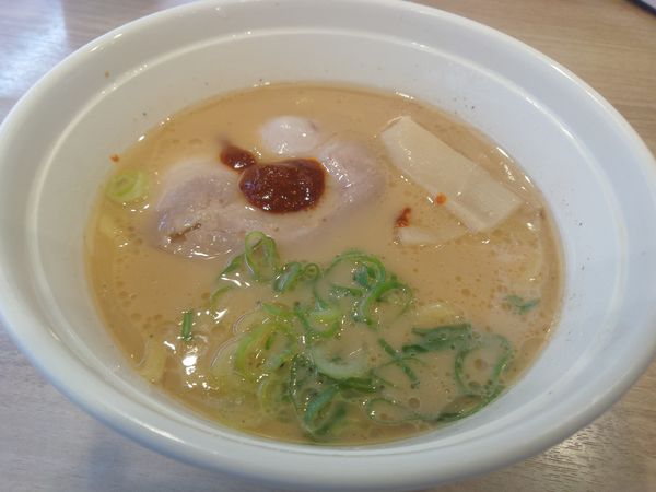 「すごい煮干しラーメン　４６２円」@かっぱ寿司 足立谷在家店の写真