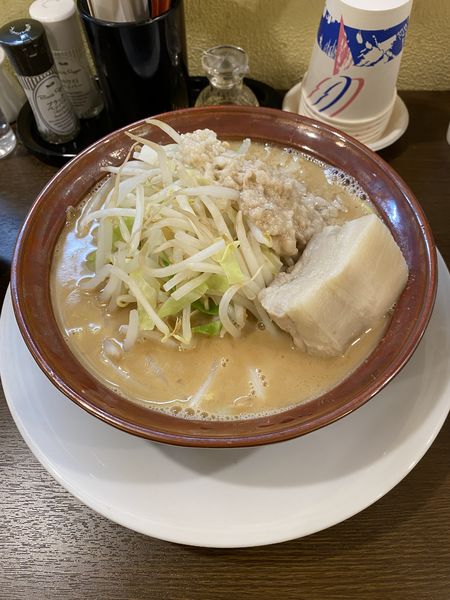 「背脂らーめん」@醤油豚骨ラーメン きんいろの写真