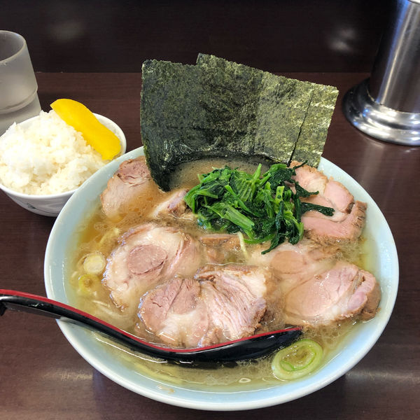 「チャーシューメン、小ライス」@ラーメンショップ 二ツ橋店の写真