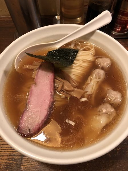 「ワンタンメン(醤油)950円」@荏原町しなてつの写真