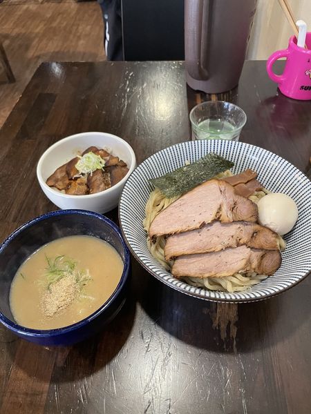 「特製塩つけ麺（どろどろ&炙りちゃーしゅー丼）」@らーめん こてつの写真