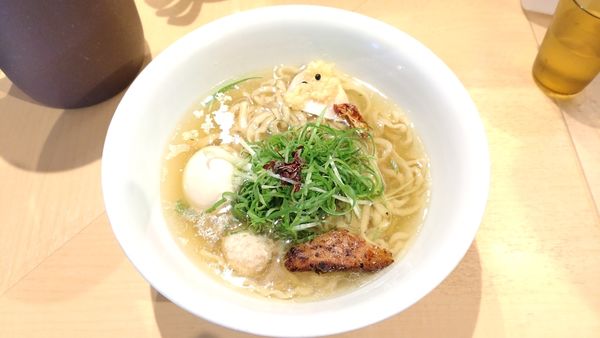 「味玉塩そば」@饗 くろ㐂の写真