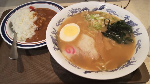 「煮干しラーメン（ミニカレーセット）」@名代 富士そば 秋葉原電気街店の写真