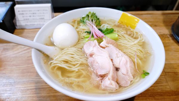 「塩生姜らー麺味玉入り・麺大盛り　￥１０５０」@塩生姜らー麺専門店 MANNISH 亀戸店の写真