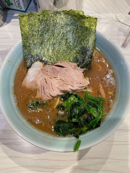 「らーめん並盛(680円)」@横浜家系らーめん 武虎家 綱島店の写真