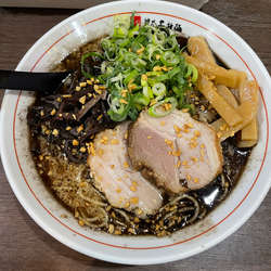 くまもと黒拉麺(730円)
