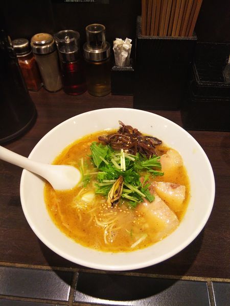 「塩そば税込830円」@柳屋 銀次郎の写真