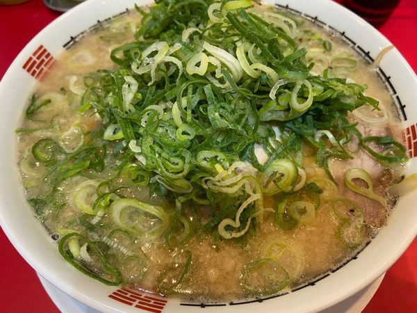 「濃厚醤油ラーメン：980円」@3丁目ラーメン幸樹 湘南台店の写真