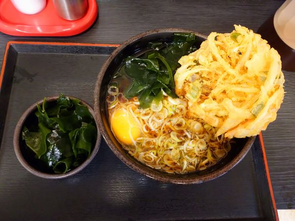 「天玉そば＋わかめ（クーポン）」@ゆで太郎 大井町店の写真