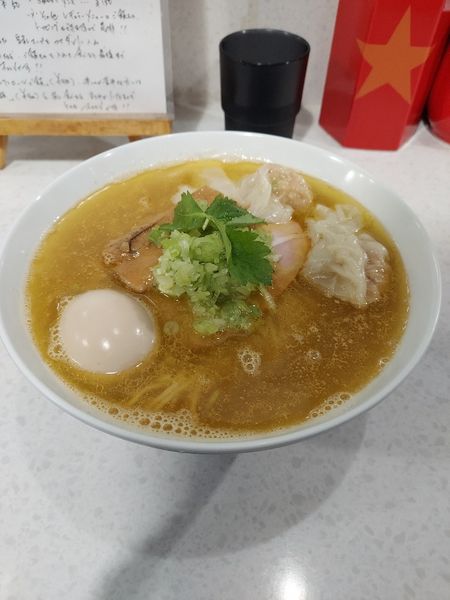 「特製塩らぁ麺大盛」@ラーメン星印の写真