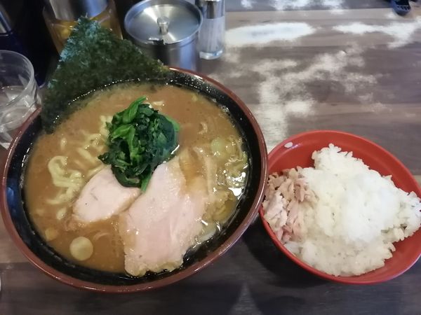 「ラーメン　800円　　小ライス120円」@神田ラーメン わいず 神田本店の写真