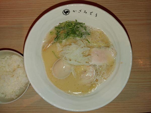 「塩　味玉」@らーめん かざみどりの写真