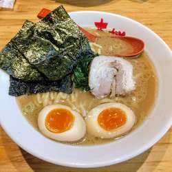 たまごラーメン中盛