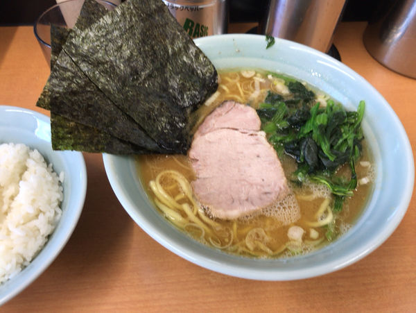 「ラーメン　並　￥650」@横浜らーめん 武蔵家 綾瀬店の写真