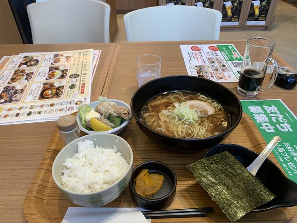 「ラーメンとから揚げ定食（850円）」@いちげん 新鎌ヶ谷店の写真