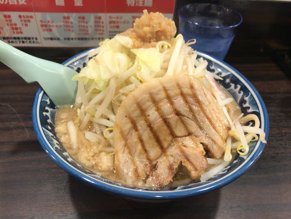 「ドカ盛り野菜ラーメン　￥770」@麺屋 武士道 本店の写真