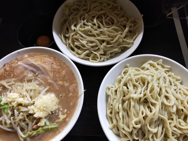 「【限定】まかない大1100円(750g)+生卵50円」@豚星。の写真