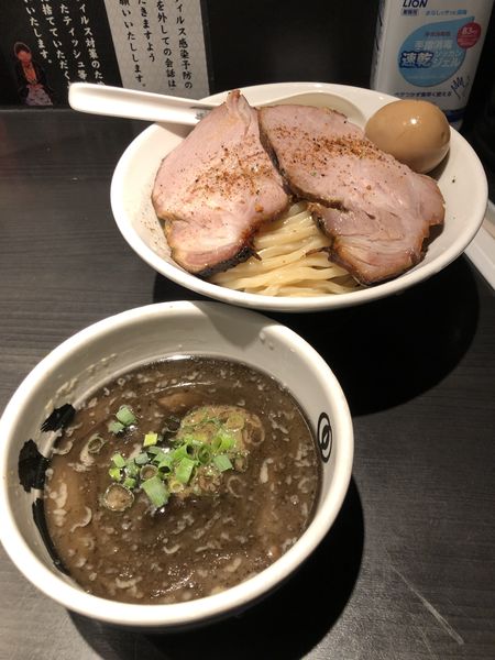 「濃厚つけ麺黒」@麺屋武蔵 武骨相傳の写真