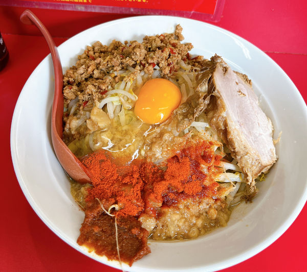 「汁なし麺(200g)」@立川マシマシ 足利総本店の写真