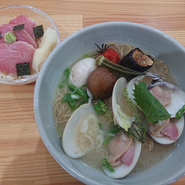 「活蛤の塩そば1500円味玉100円、本鮪脳天ミニご飯500円」@幻のタンポポ 寳登山参道本店の写真