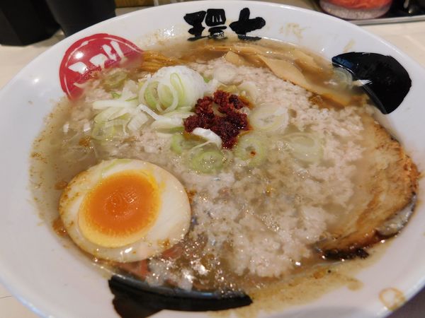 「醤油ラーメン・多目濃い目￥７７０」@環七ラーメン てらっちょの写真