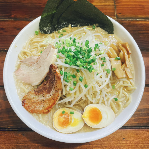 「特製無限大ラーメン」@ラーメン無限大 船橋店の写真
