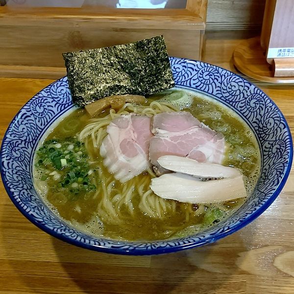 「煮干し中華そば(大盛)」@中華そば 瓢の写真