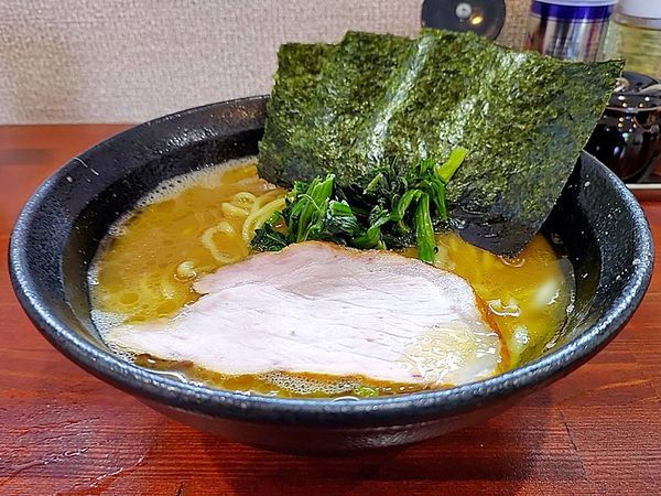「ラーメン」@横浜家系らーめん 天王家 寒川総本店の写真