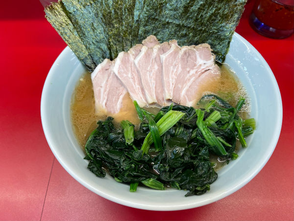 「チャーシュー麺　ほうれん草・のりトッピング」@ラーメン堀田家の写真
