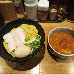 味玉つけ麺 税込880円