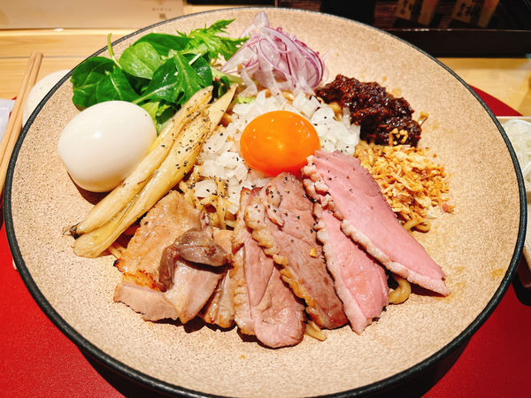 「特製紀州鴨まぜそば」@鴨中華そば 楓の写真