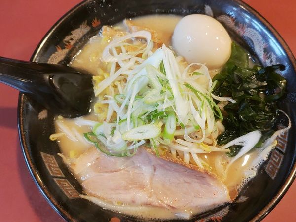 「札幌みそらーめん＋味付玉子」@北海道らーめん ひむろ 亀戸店の写真
