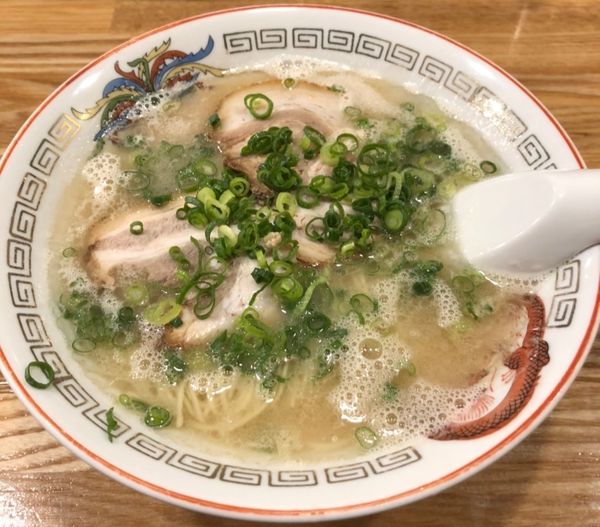 「博多ラーメン」@博多ラーメン でぶちゃん 高田馬場本店の写真