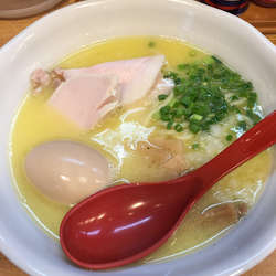 たまごラーメン